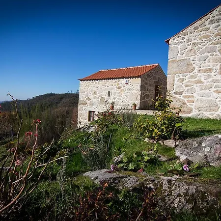 Casas Dos Avos 乡村民宿 *