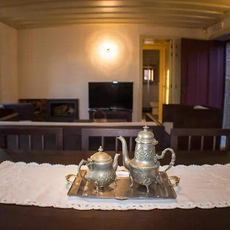 בית כפרי Casas Dos Avos *