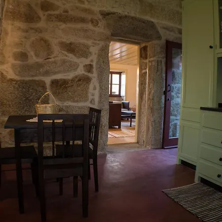 Casas Dos Avos בית כפרי ואלה דה קאמברה