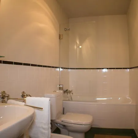 Casas Dos Avos * 瓦莱迪坎布拉