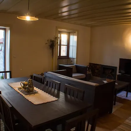 Casas Dos Avos 乡村民宿 瓦莱迪坎布拉