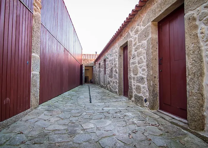 בית כפרי Casas Dos Avos *