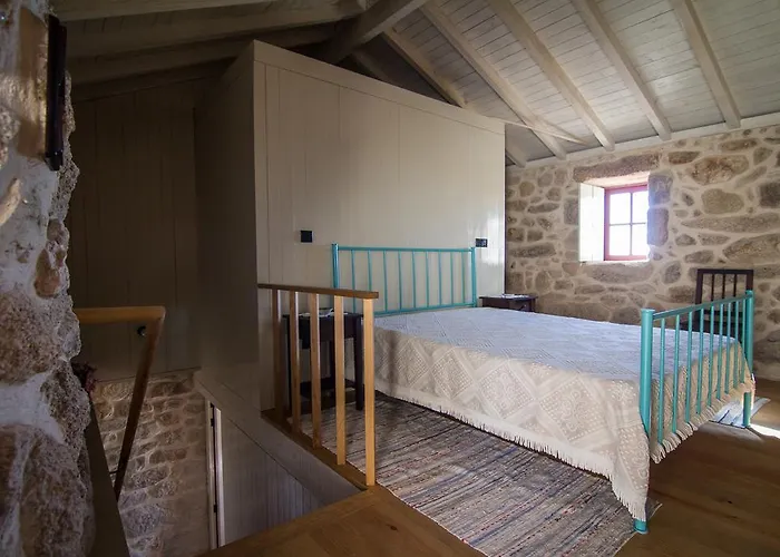 Casas Dos Avos Летний дом Вали-ди-Камбра