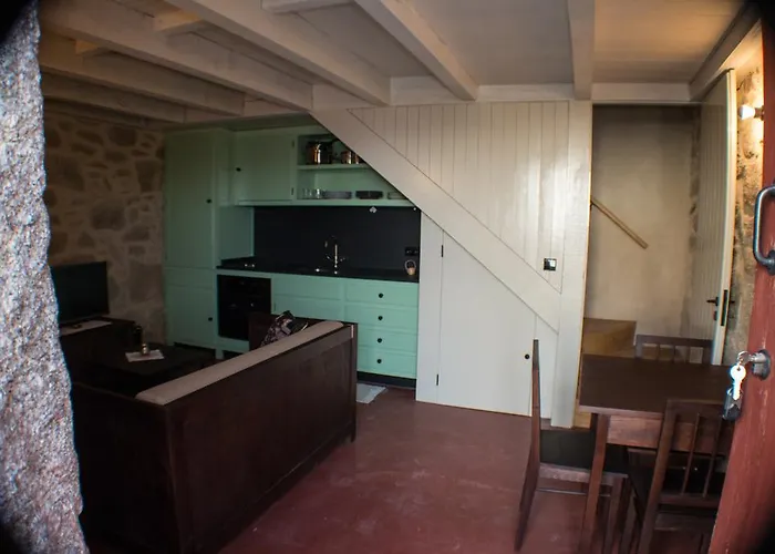 בית כפרי Casas Dos Avos *